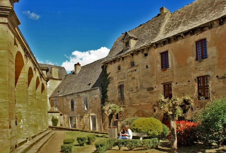 Petite Maison En Pierre Au Coeur Du Perigord Noir Proche De Sarlat Et Rocamadour Salignac Eyvigues Екстериор снимка