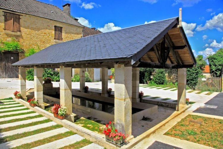 Petite Maison En Pierre Au Coeur Du Perigord Noir Proche De Sarlat Et Rocamadour Salignac Eyvigues Екстериор снимка