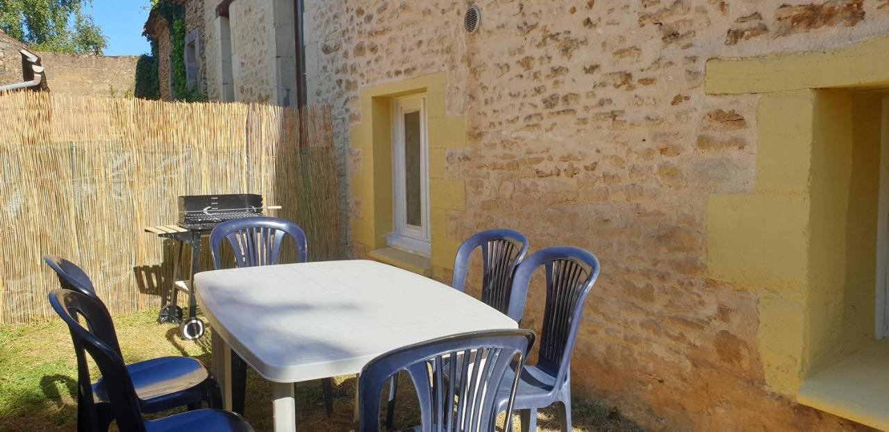 Petite Maison En Pierre Au Coeur Du Perigord Noir Proche De Sarlat Et Rocamadour Salignac Eyvigues Екстериор снимка