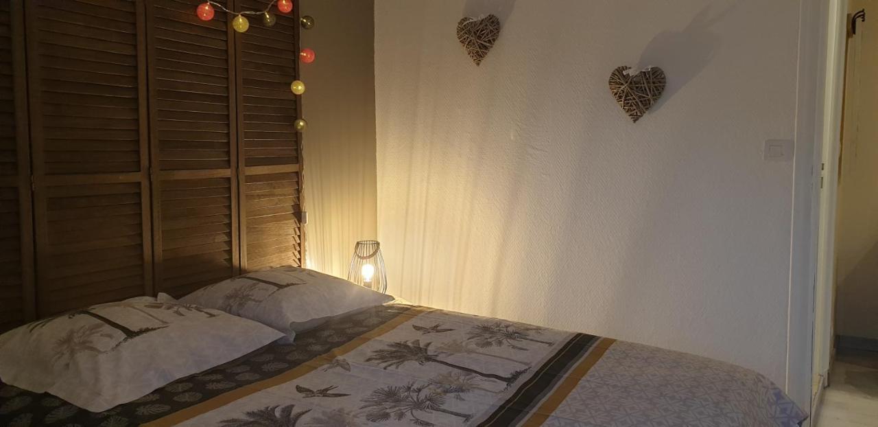 Petite Maison En Pierre Au Coeur Du Perigord Noir Proche De Sarlat Et Rocamadour Salignac Eyvigues Екстериор снимка
